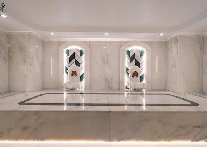 Touch The Sky At Nordic Sky Modern Daire *