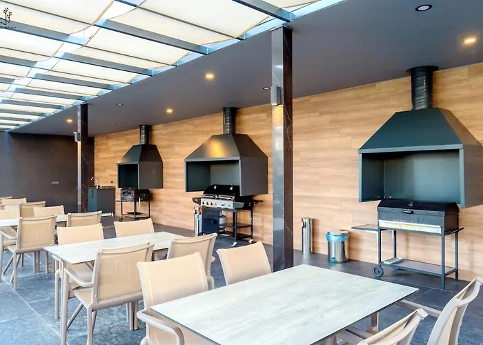 Touch The Sky At Nordic Sky Modern Daire