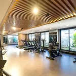 Touch The Sky At Nordic Sky Modern 아파트