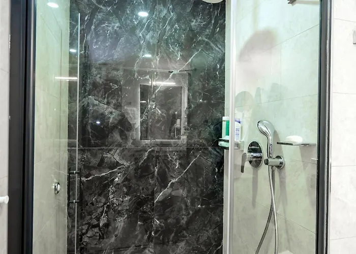 Touch The Sky At Nordic Sky Modern 公寓 阿拉尼亚