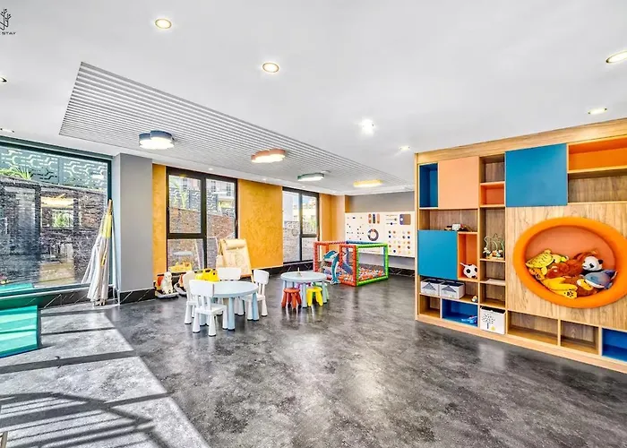 公寓 Touch The Sky At Nordic Sky Modern 阿拉尼亚